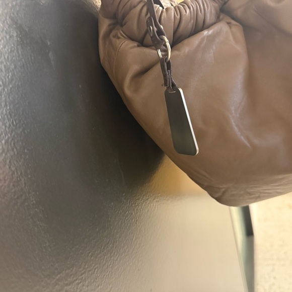 BCBGMaxAzria GUC close to excellent HUGE Gathered slouch Leather Hobo Bag - Picture 8 of 15